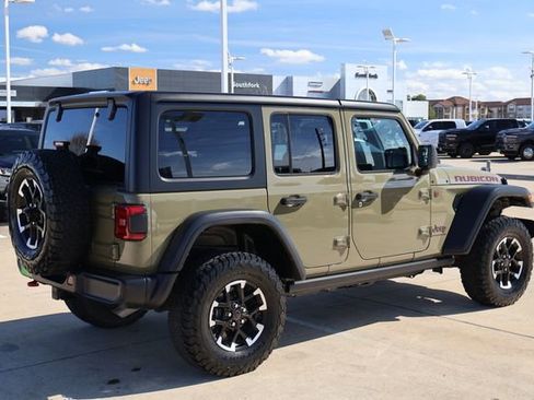 Used 2025 Jeep Wrangler Unlimited Rubicon image 7