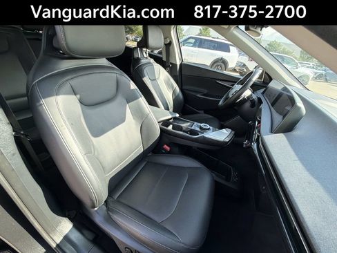 Certified 2024 Kia EV6 Wind AWD/4WD image 28