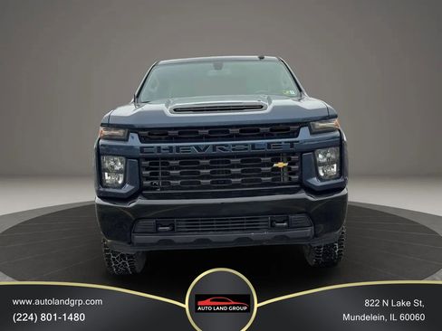 Used 2022 Chevrolet Silverado 2500 Custom w/ Custom Value Package image 8