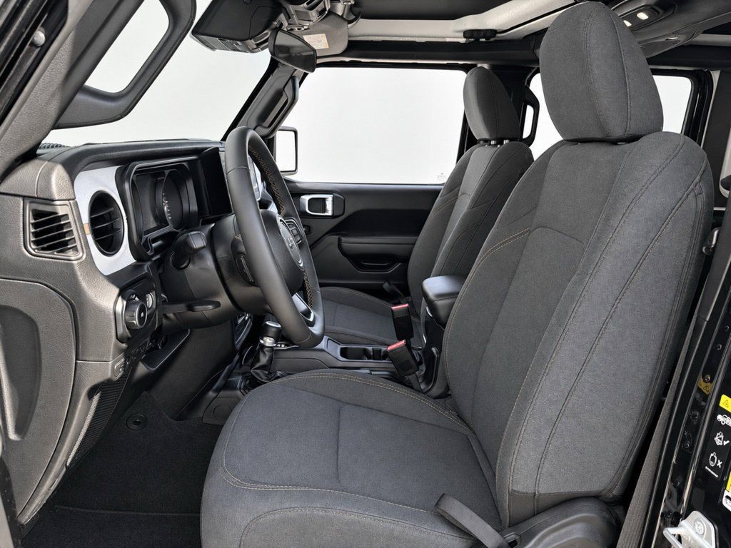 Used 2024 Jeep Wrangler Unlimited Sport AWD/4WD image 14