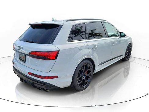 New 2026 Audi SQ7 Premium Plus AWD/4WD image 4