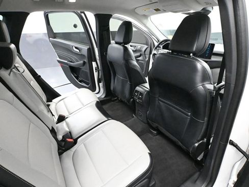 Used 2024 Ford Escape Platinum image 44