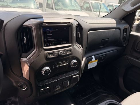 New 2026 GMC Sierra 2500 Pro AWD/4WD image 15