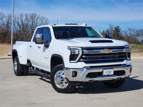 New 2026 Chevrolet Silverado 3500 LTZ image 1