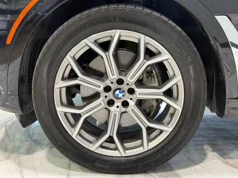 Used 2023 BMW X7 xDrive40i image 89