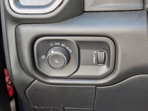 Used 2022 RAM 2500 Tradesman image 19