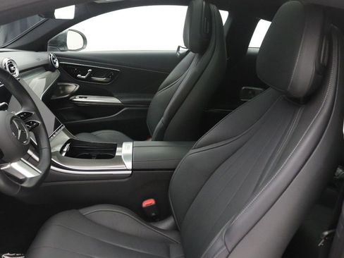 Certified 2025 Mercedes-Benz CLE 300 4MATIC Coupe image 33