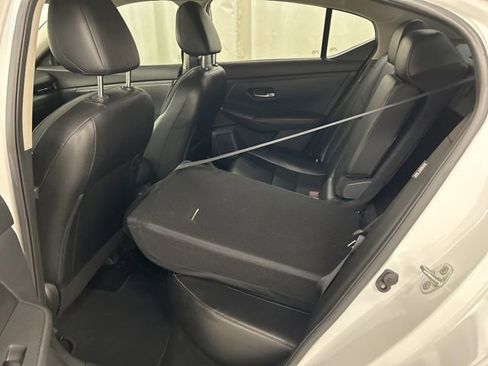 Used 2022 Nissan Sentra SR w/ SR Premium Package FWD image 24