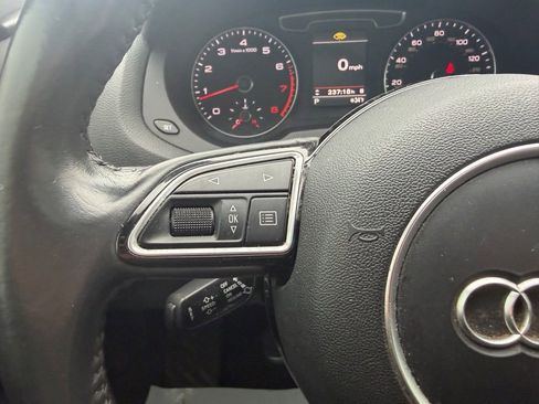Used 2018 Audi Q3 2.0T Premium image 25