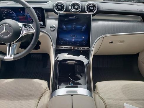 Certified 2025 Mercedes-Benz GLC 300 GLC 300 image 18