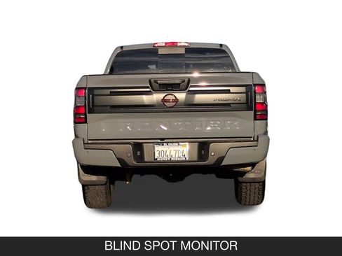 Certified 2025 Nissan Frontier PRO-4X image 9