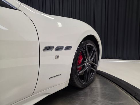 Used 2018 Maserati GranTurismo Sport image 44