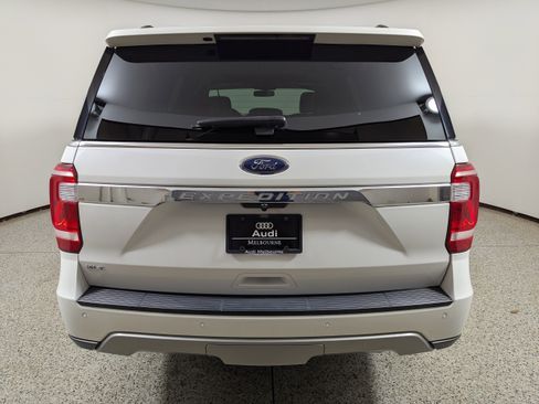 Used 2021 Ford Expedition XLT image 6