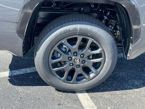 New 2026 Toyota Tundra Platinum image 4