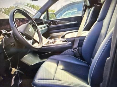 Used 2026 Cadillac Escalade IQ Sport 2 AWD/4WD image 6