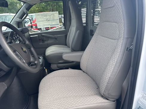 New 2025 Chevrolet Express 2500 w/ Driver Convenience Package image 11