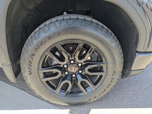 Certified 2023 GMC Sierra 1500 Elevation w/ X31 Off-Road Package image 9