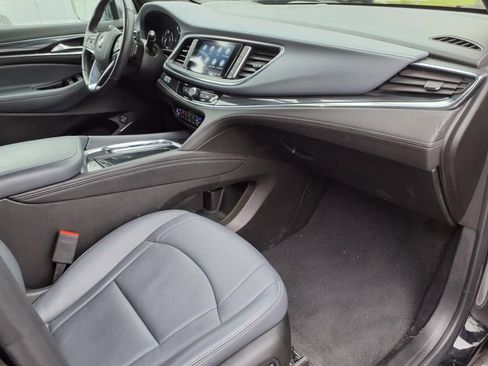 Used 2024 Buick Enclave Premium FWD image 19