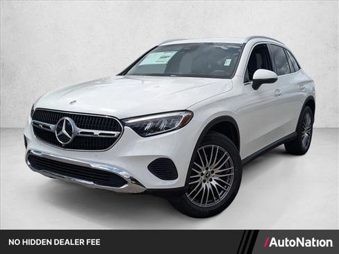 Used 2026 Mercedes-Benz GLC 300 image 1