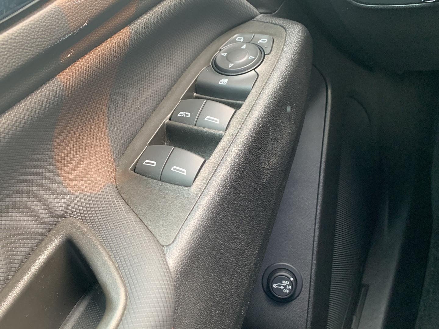 Used 2023 Chevrolet Equinox RS AWD/4WD image 12