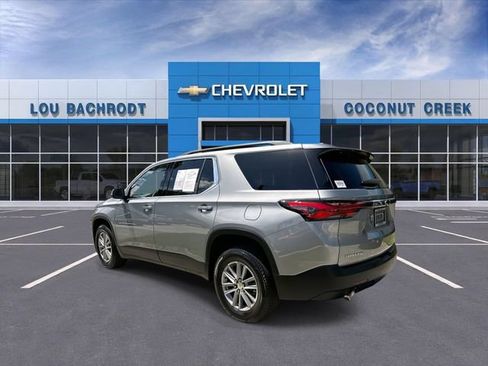 Used 2023 Chevrolet Traverse LT FWD image 6