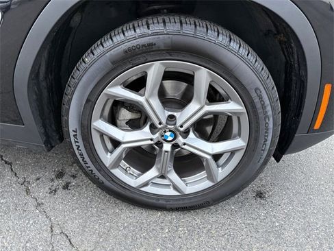 Used 2024 BMW X3 xDrive30i w/ Premium Package image 16