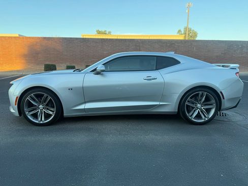 Used 2017 Chevrolet Camaro SS RWD image 6