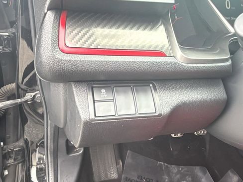 Used 2018 Honda Civic Type R image 15