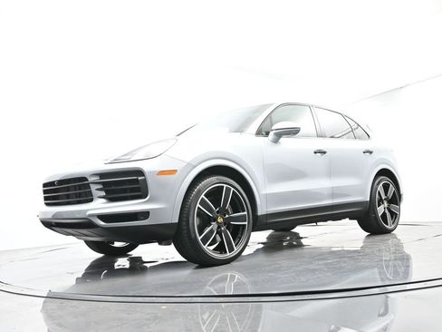 Certified 2023 Porsche Cayenne AWD/4WD image 44