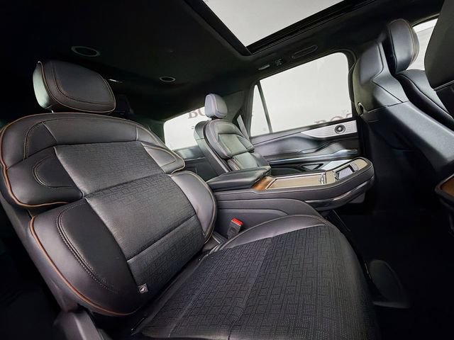 New 2026 Lincoln Navigator Black Label AWD/4WD image 31