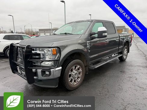 Used 2020 Ford F350 Lariat w/ Chrome Package image 11