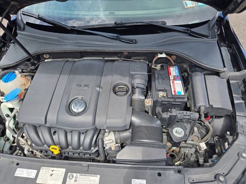 Used 2013 Volkswagen Passat 2.5 SEL Premium FWD image 26
