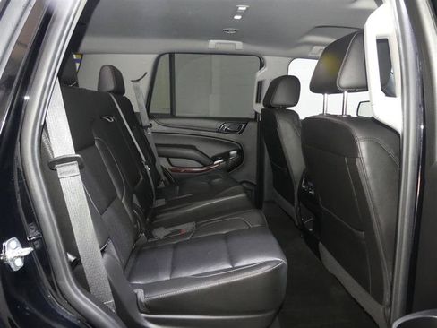 Used 2018 GMC Yukon SLT AWD/4WD image 29