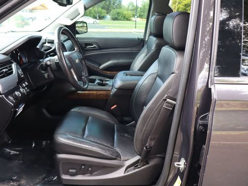 Used 2016 Chevrolet Suburban LT AWD/4WD image 19