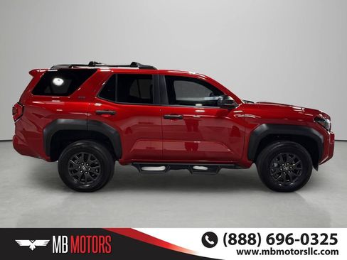 Used 2025 Toyota 4Runner SR5 AWD/4WD image 3