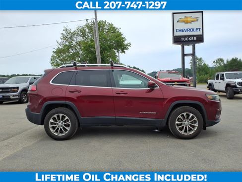 Used 2019 Jeep Cherokee Latitude Plus w/ Comfort/Convenience Group AWD/4WD image 4