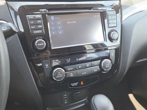 Used 2014 Nissan Rogue SL AWD/4WD image 28