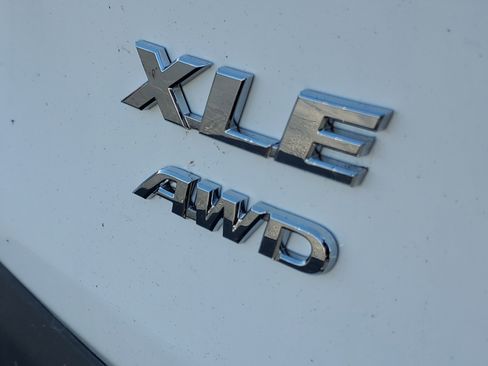 Used 2025 Toyota RAV4 XLE image 6