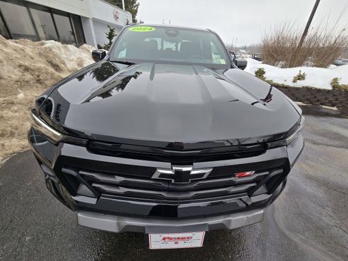 Used 2024 Chevrolet Colorado Z71 w/ Z71 Convenience Package 2 image 9