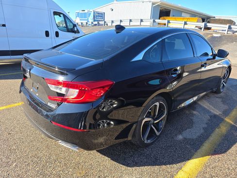 Used 2022 Honda Accord Sport Special Edition image 4