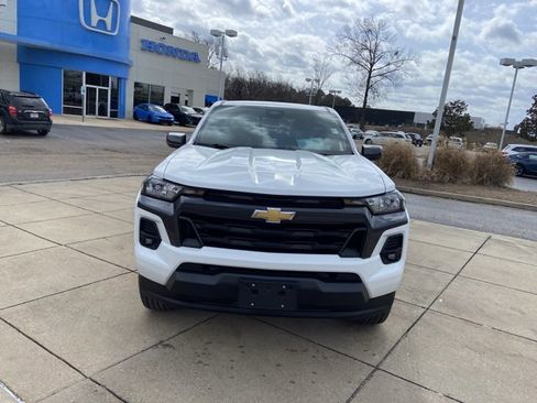 Used 2023 Chevrolet Colorado LT w/ LT Convenience Package image 3
