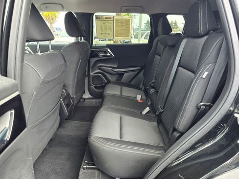 Used 2022 Mitsubishi Outlander ES AWD/4WD image 29