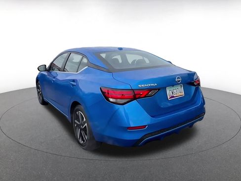 Used 2025 Nissan Sentra SV image 11