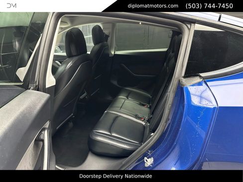 Used 2021 Tesla Model Y Long Range image 21