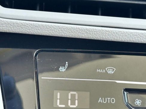 New 2026 Volkswagen Jetta SE image 13