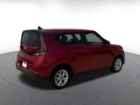 Used 2025 Kia Soul LX w/ LX Technology Package FWD image 15