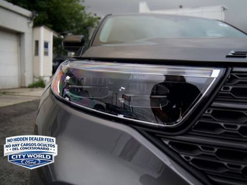 Certified 2024 Ford Explorer XLT w/ Equipment Group 202A AWD/4WD image 6