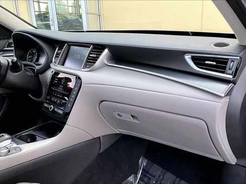 Certified 2023 INFINITI QX50 Luxe FWD image 25