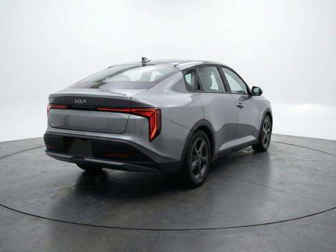 Used 2025 Kia K4 FWD image 9