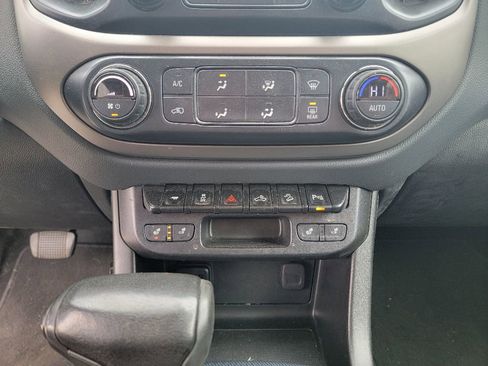 Used 2019 Chevrolet Colorado Z71 image 23